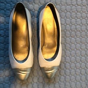 Selby Vintage White and Silver Wedges size 8C